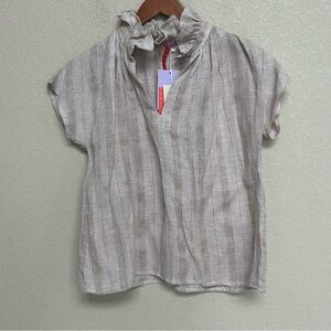 NWT Never a Wallflower Women’s Vicki Flax Stripe Beige Ruffle Neck Top XS